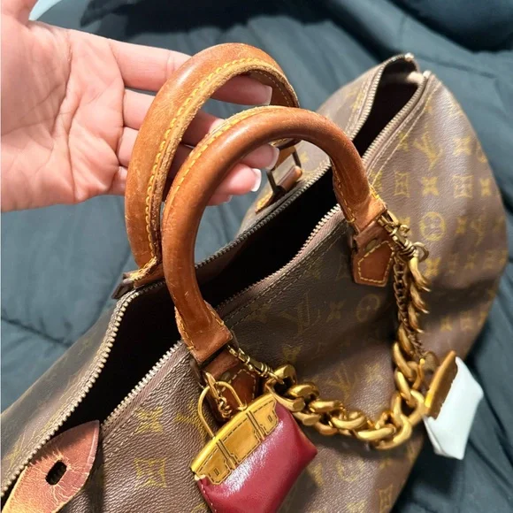 Louis Vuitton Speedy 40 - Picture 7 of 9